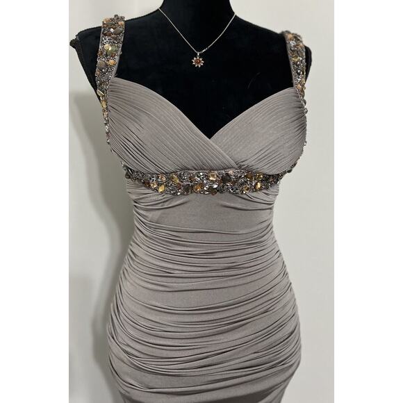 Cache Women Gray Ruche Sweetheart Neckline beaded Bodycon Dress Sz 2 Cocktail - Picture 3 of 15